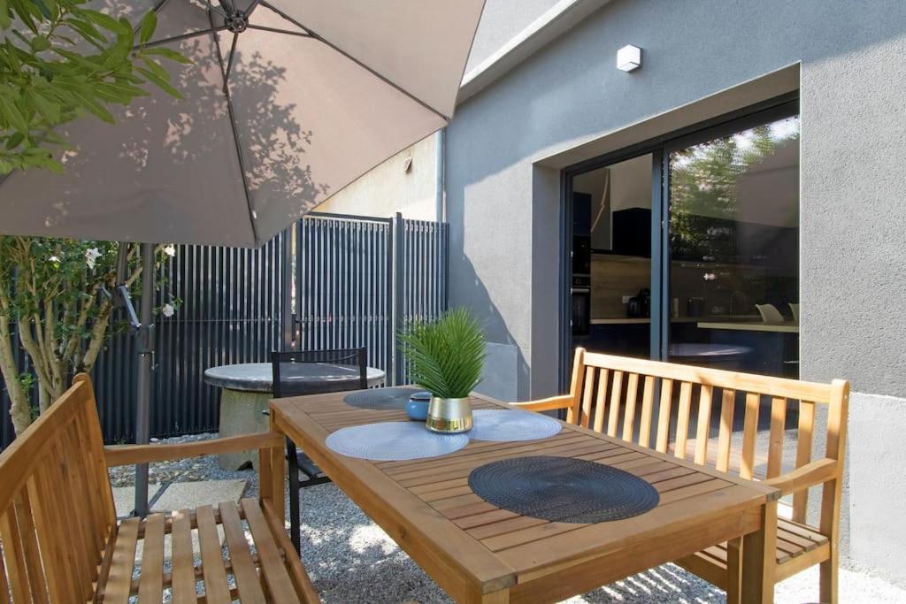 La Maison Du Stadium บรีฟ-ลา-เกยยาร์ด ภายนอก รูปภาพ